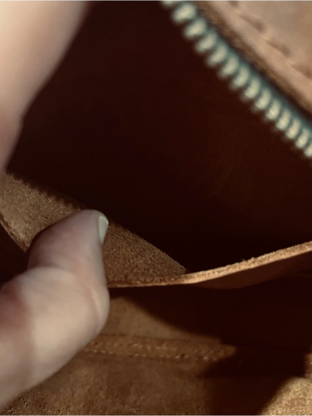 Portland Leather Almost Perfect Circle Crossbody Bag - Picture 8 of 8
